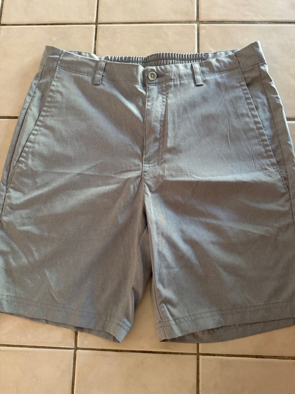 Nicklaus Men's Light Gray Flat Front Shorts
